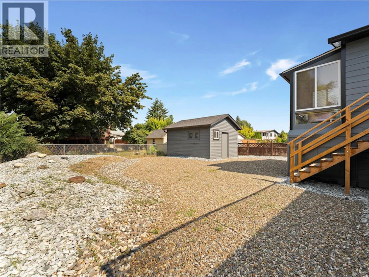 950 Raymer Avenue, Kelowna, BC, V1Y 4Z9 - 34