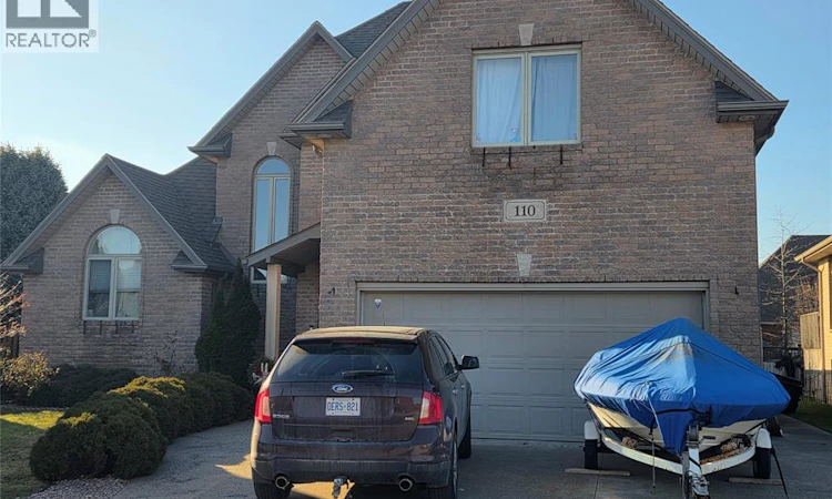110 Sylvano Crescent