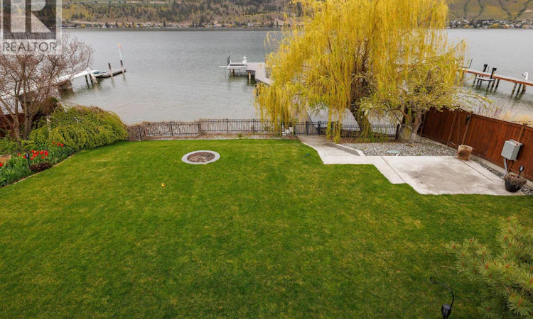 8291 Okanagan Landing Road