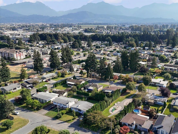 45415 Barton Avenue, Chilliwack, BC, V2P 1L1 - 32