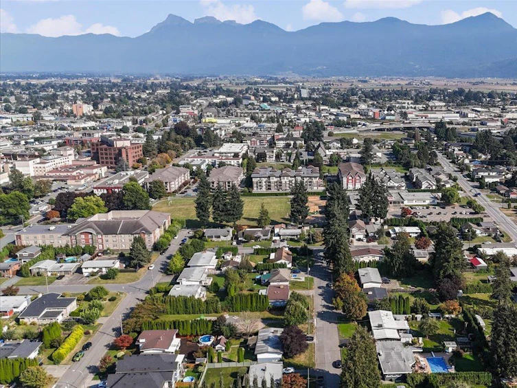 45415 Barton Avenue, Chilliwack, BC, V2P 1L1 - 33