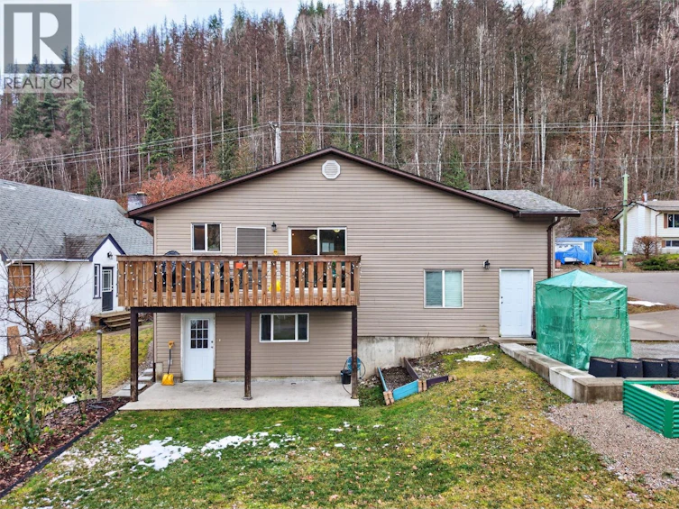 120 Kootenay Avenue, Castlegar, BC, V1N 4H4 - 48