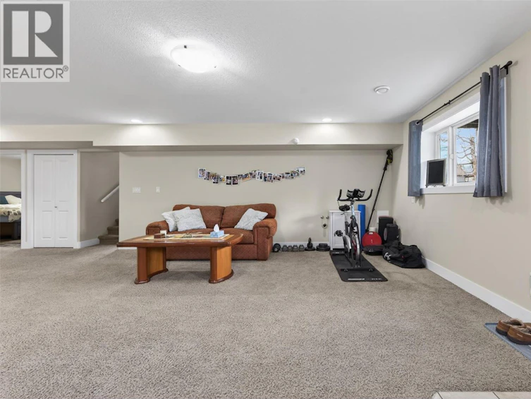 120 Kootenay Avenue, Castlegar, BC, V1N 4H4 - 35