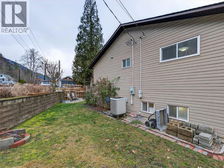120 Kootenay Avenue, Castlegar, BC, V1N 4H4 - 46