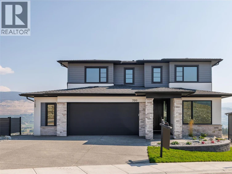 789 Carleton Street, Kelowna, BC, V1V 0A8