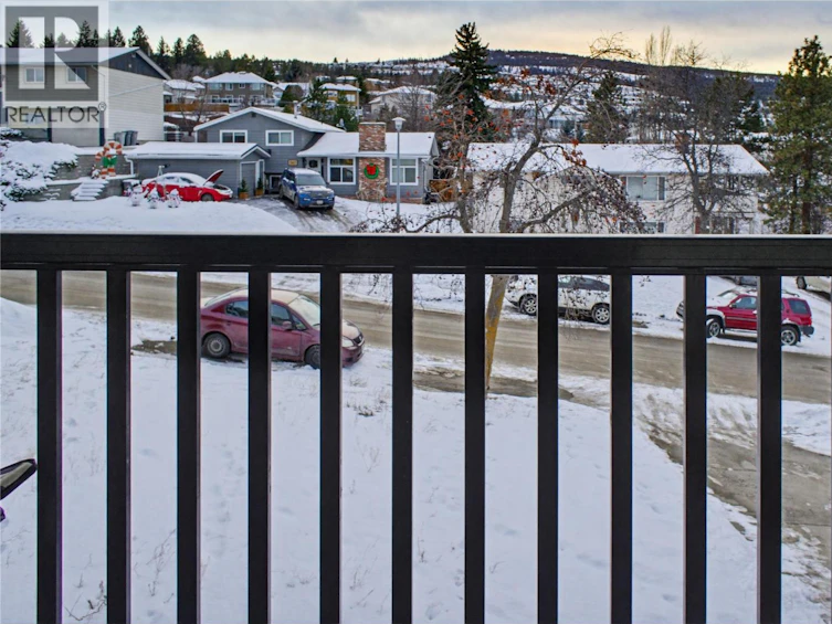 748 Gleneagles Drive, Kamloops, BC, V2E 1J8 - 16