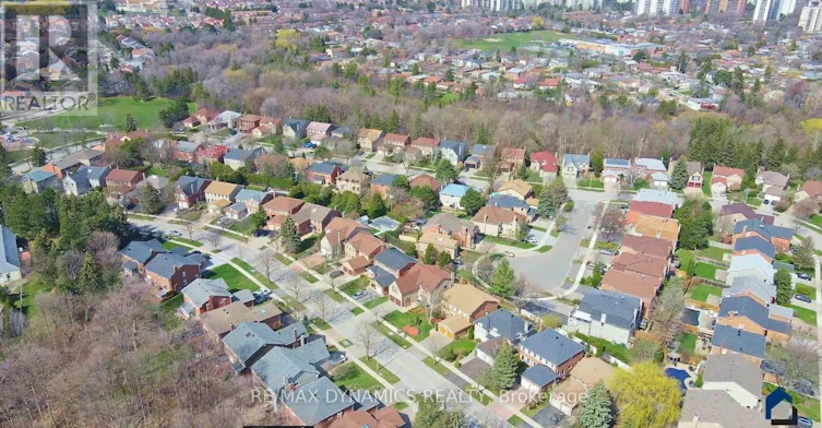 267 Hidden Trail, Toronto, ON, M2R 3S7 - 46