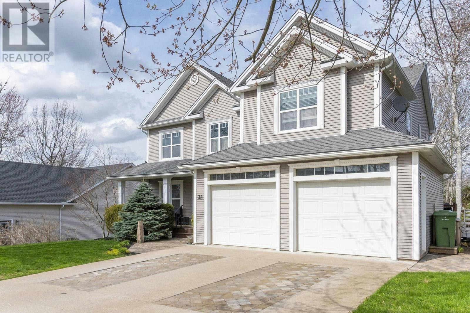 38 Dalhousie Avenue, Kentville, NS, B4N 5E5