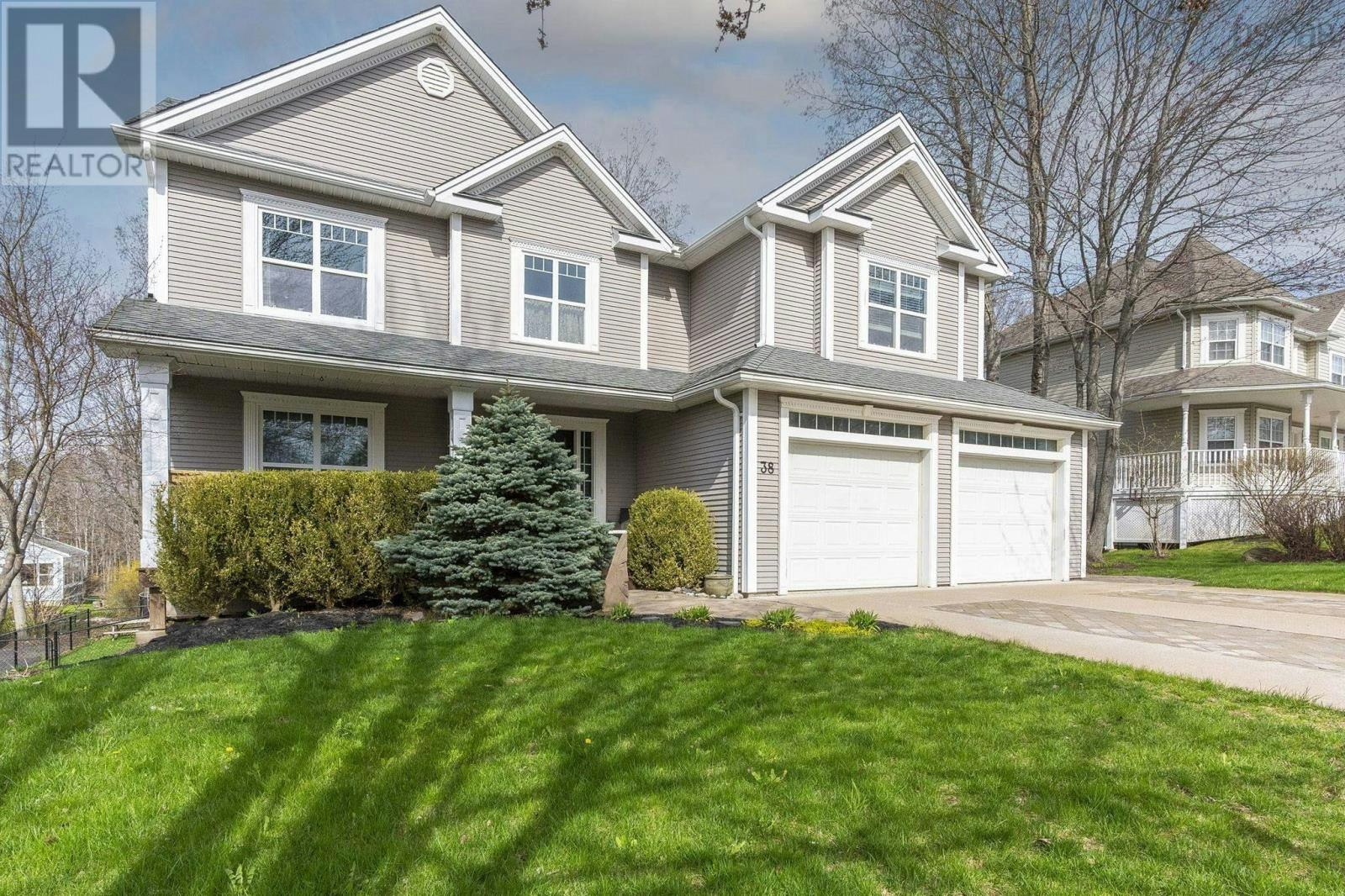 38 Dalhousie Avenue, Kentville, NS, B4N 5E5