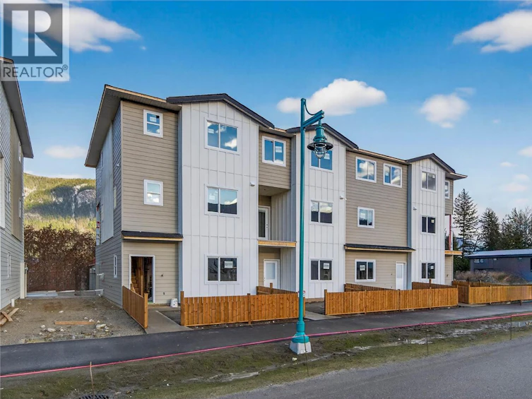 3-222 Temple Street, Sicamous, BC, V0E 2V0 - 24