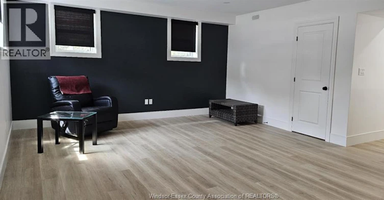 PER ROOM-3218 Baby, Windsor, ON, N9C 1K5 - 7