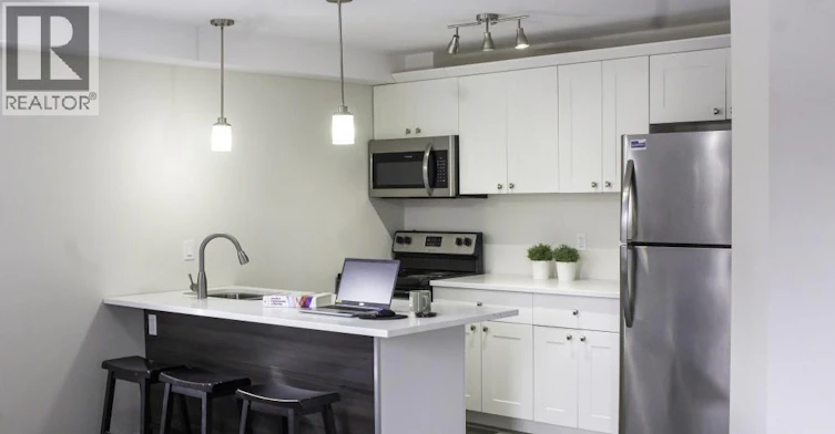 1-3340 Bloomfield, Windsor, ON, N9C 1R3 - 4