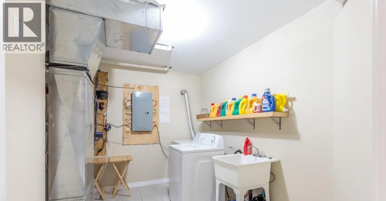PER ROOM-700 Bridge Avenue, Windsor, ON, N9B 2M6 - 10