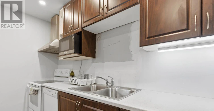 UPPER-25 Pelham Road, St. Catharines, ON, L2S 1R1 - 17