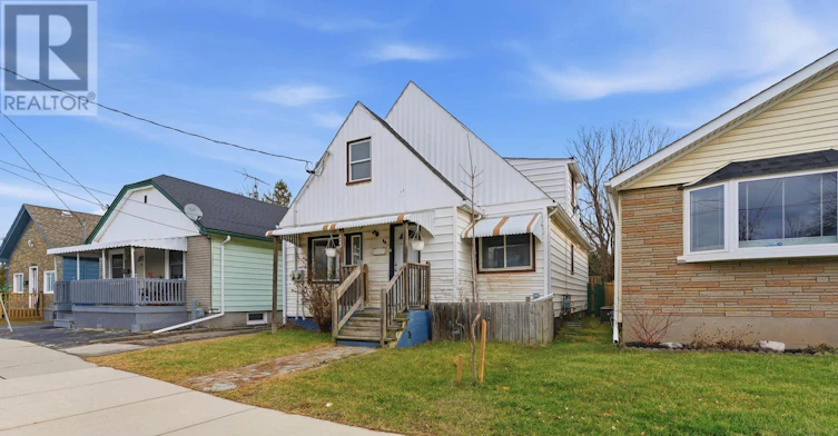 UPPER-25 Pelham Road, St. Catharines, ON, L2S 1R1 - 2