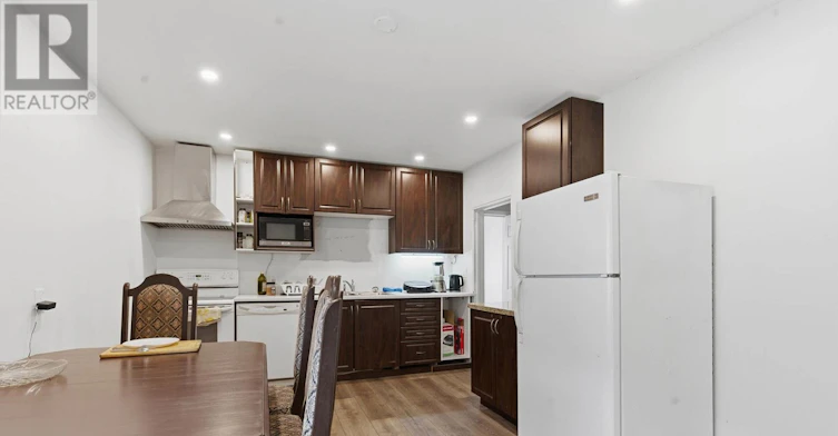 UPPER-25 Pelham Road, St. Catharines, ON, L2S 1R1 - 14