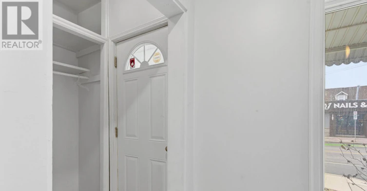 UPPER-25 Pelham Road, St. Catharines, ON, L2S 1R1 - 4