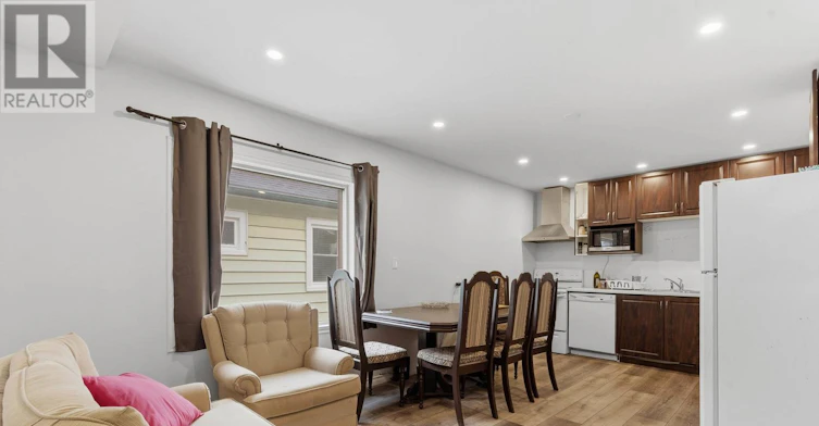 UPPER-25 Pelham Road, St. Catharines, ON, L2S 1R1 - 12