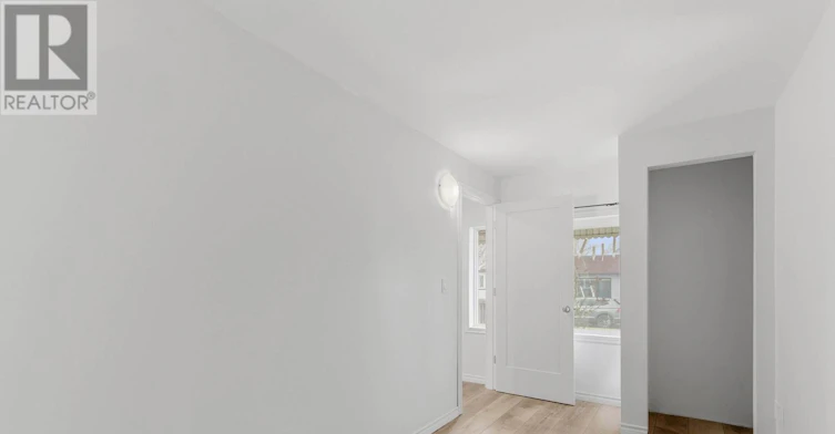 UPPER-25 Pelham Road, St. Catharines, ON, L2S 1R1 - 7