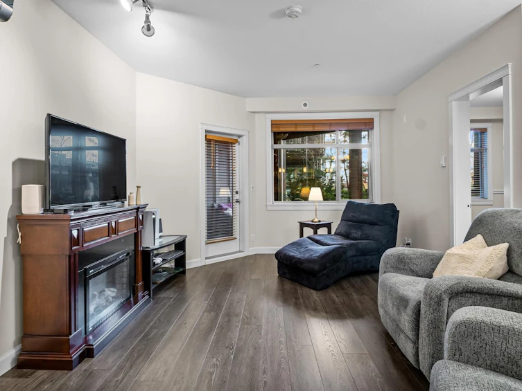 A113-20716 Willoughby Town Centre Drive, Langley, BC, V2Y 3J7 - 13
