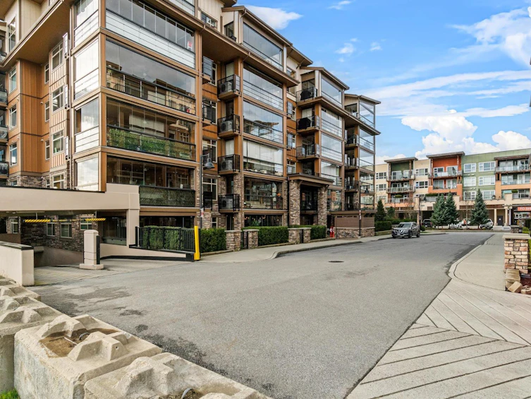 A113-20716 Willoughby Town Centre Drive, Langley, BC, V2Y 3J7 - 2