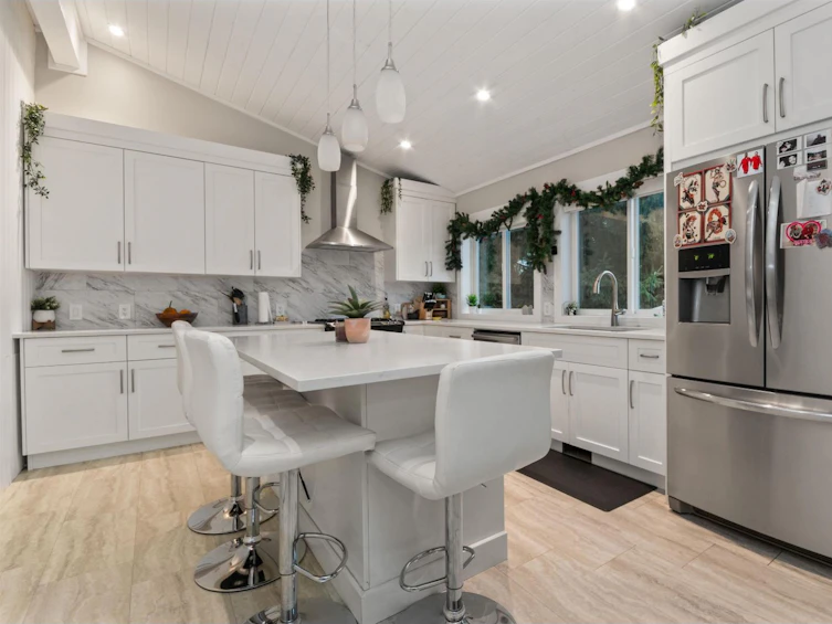 46022 Clarke Drive, Chilliwack, BC, V2P 3N6 - 4