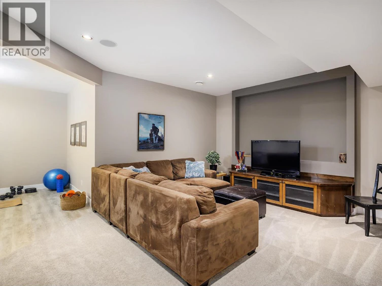 387 Rindle Court, Kelowna, BC, V1W 5G5 - 24