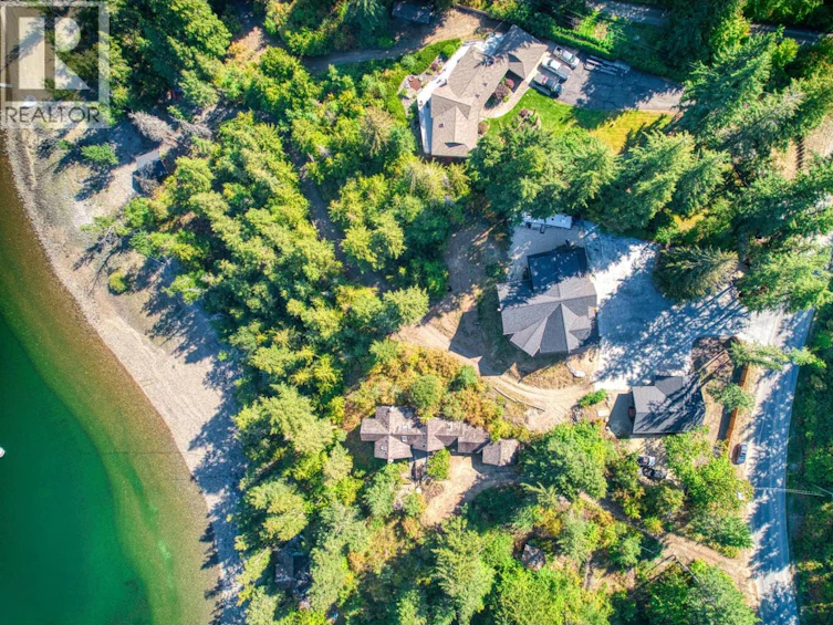1897 Blind Bay Road, Blind Bay, BC, V0E 2W0 - 7