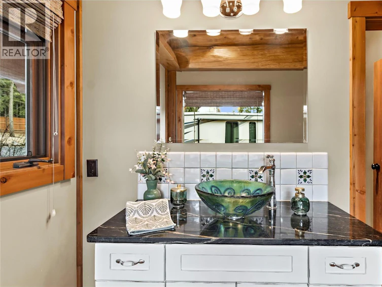 1897 Blind Bay Road, Blind Bay, BC, V0E 2W0 - 40