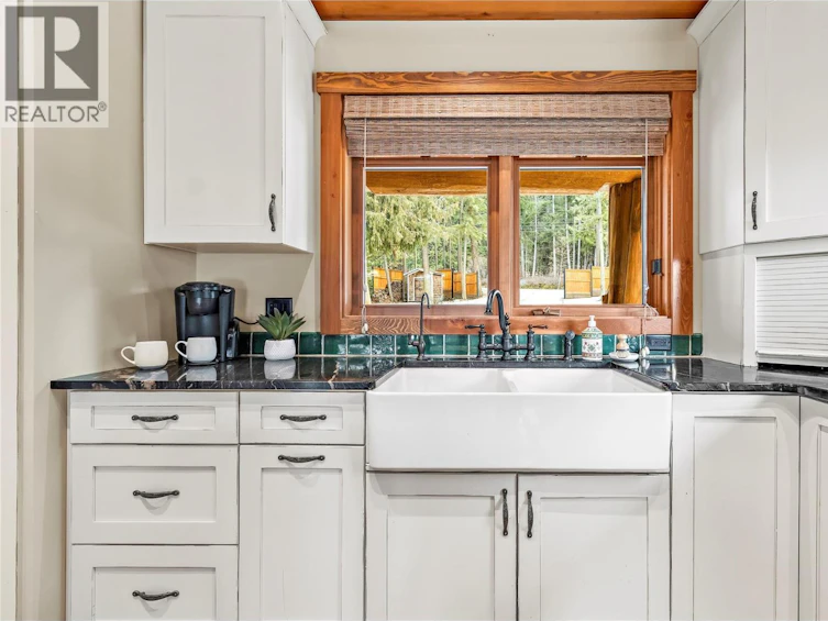1897 Blind Bay Road, Blind Bay, BC, V0E 2W0 - 28