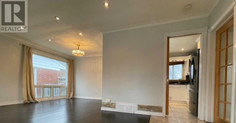 6 Laxford Avenue, Toronto, ON, M1R 1M6 - 2