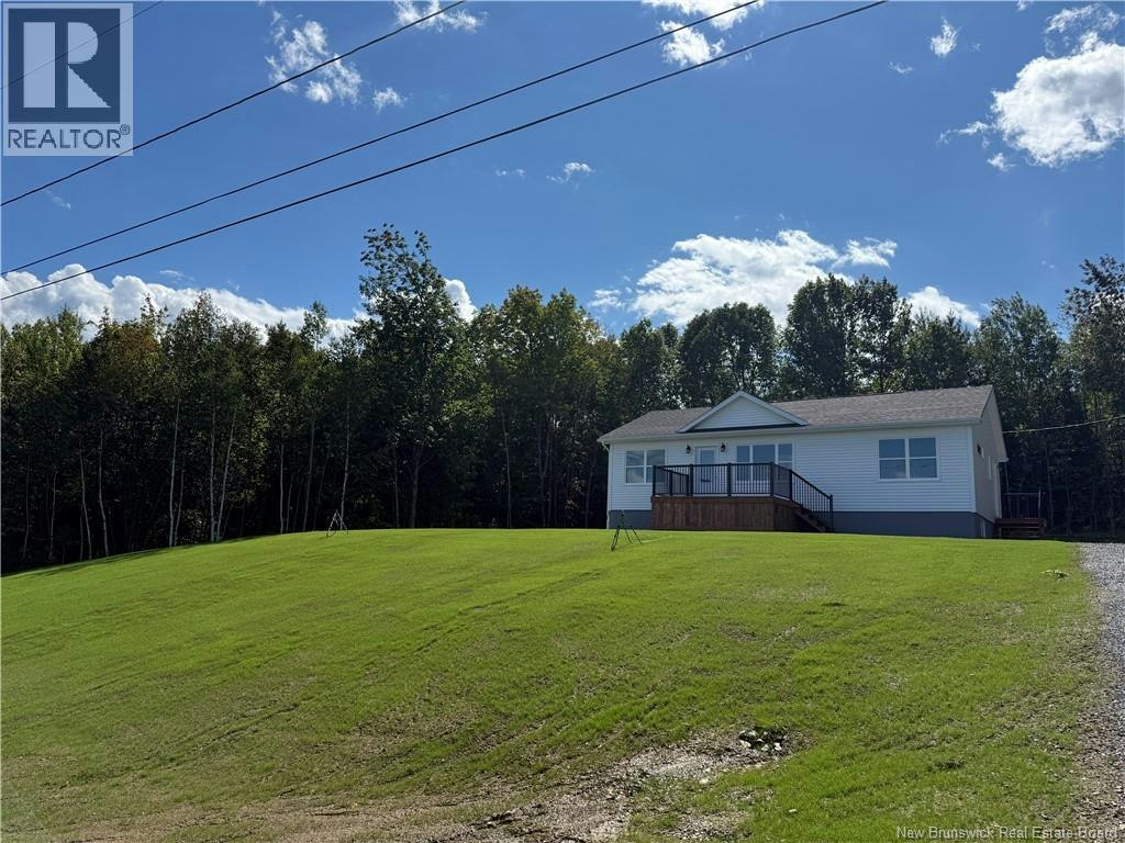 11 Clearview Court, Nackawic, NB, E6G 0B6