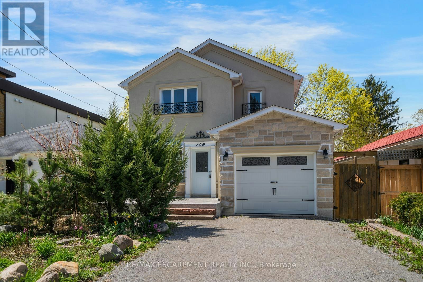 108 Olde Bayview Avenue, Richmond Hill, ON, L4E 3C7
