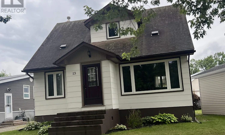 13 Spruce Road