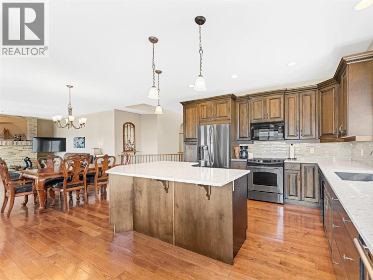 665 Denali Drive, Kelowna, BC, V1V 2P5 - 10