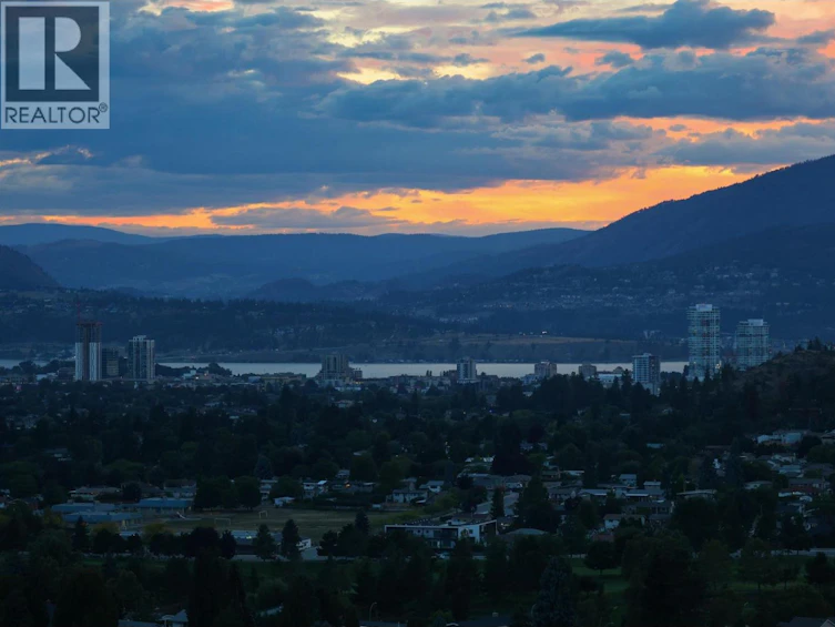 665 Denali Drive, Kelowna, BC, V1V 2P5 - 4