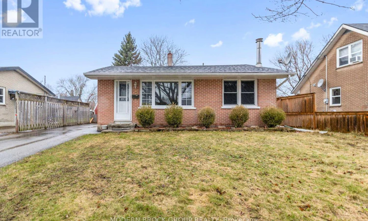 94 Bisley Crescent