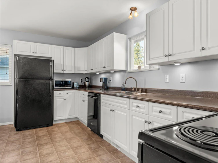 46329 Strathcona Road, Chilliwack, BC, V2P 3T1 - 6