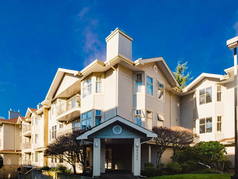 204 - 10721 139th Street, Surrey BC V3T 4L8