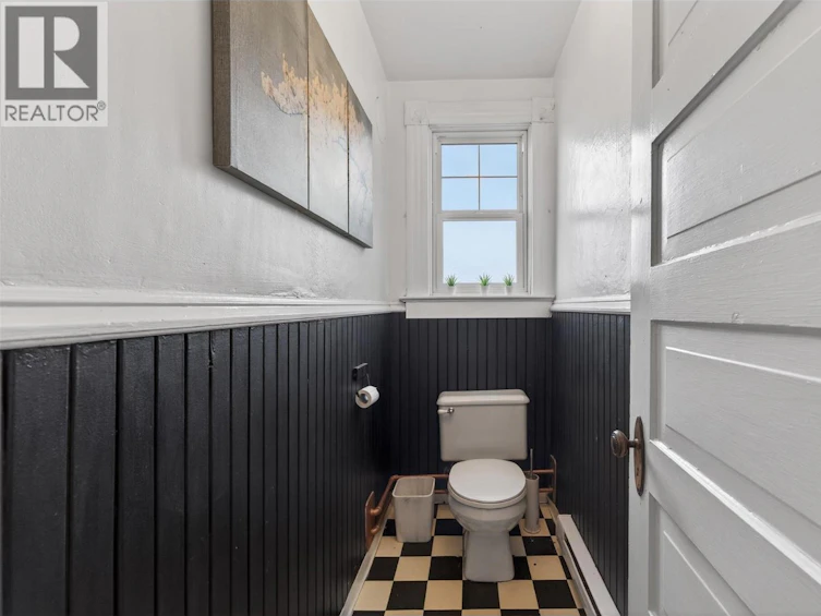 723 Hendryx Street, Nelson, BC, V1L 2B1 - 36