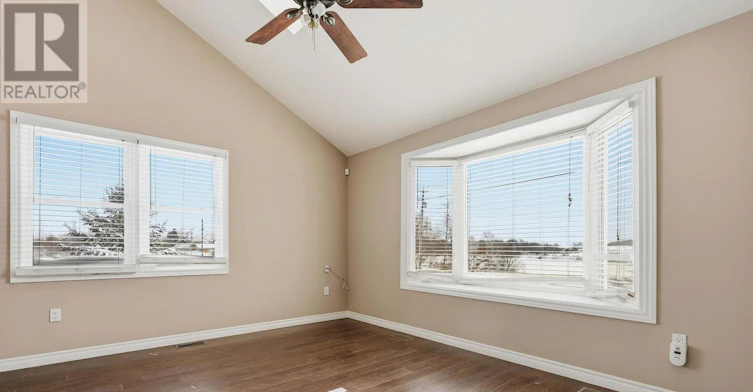 1098 Beaverdams Road, Thorold, ON, L2H 0W2 - 8