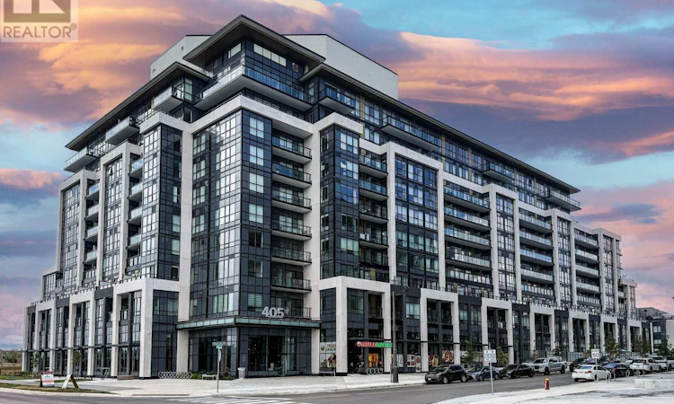 810-405 Dundas Street W
