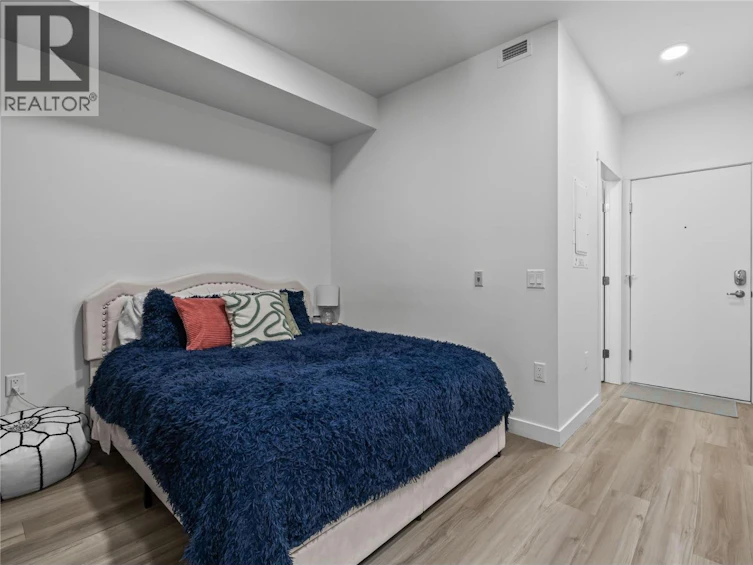 204-1057 Frost Road, Kelowna, BC, V1W 0G7 - 17