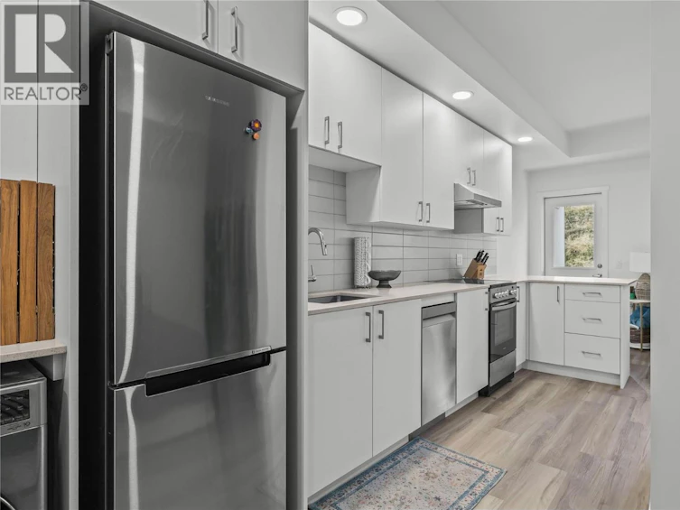 204-1057 Frost Road, Kelowna, BC, V1W 0G7 - 14