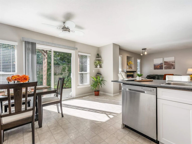 8-45932 Lewis Avenue, Chilliwack, BC, V2P 3C2 - 11