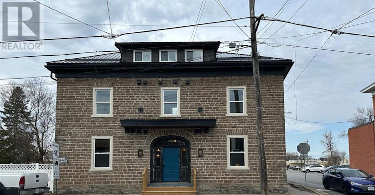 102-5 Clothier Street W, Kemptville, ON, K0G 1J0