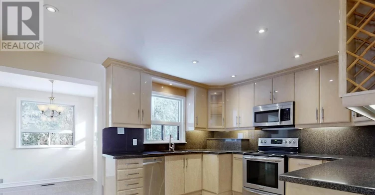 UPPER-129 Crestwood Road, Vaughan, ON, L4J 1A7 - 12