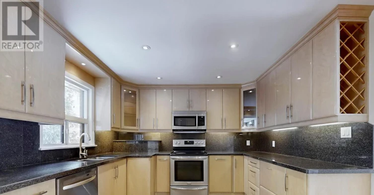 UPPER-129 Crestwood Road, Vaughan, ON, L4J 1A7 - 9