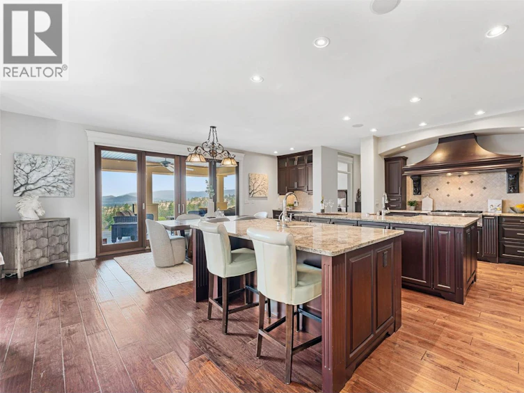 660 Almandine Court, Kelowna, BC, V1W 4Z5 - 9