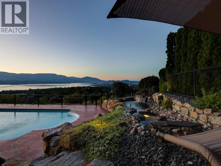 660 Almandine Court, Kelowna, BC, V1W 4Z5 - 63